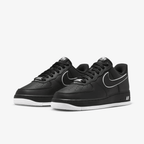NIKE AIR FORCE 1 BLACK WHITE SOLE
