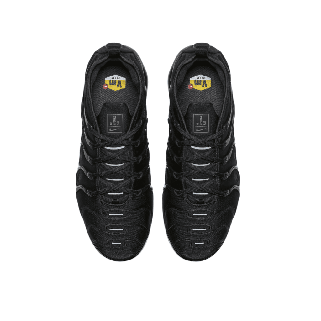 NIKE AIR VAPORMAX PLUS BLACK