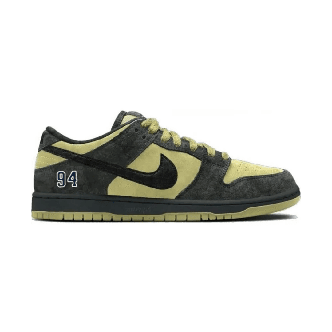 NIKE DUNK LOW SUPREME CAMPER