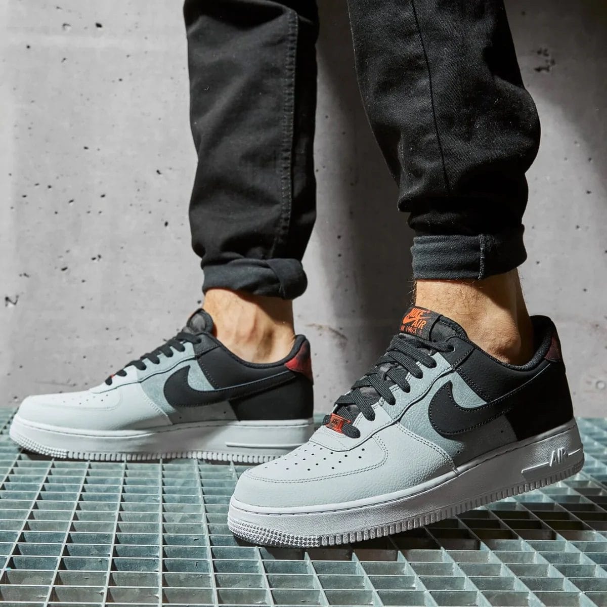NIKE AIR FORCE 1 BLACK SMOKE GREY