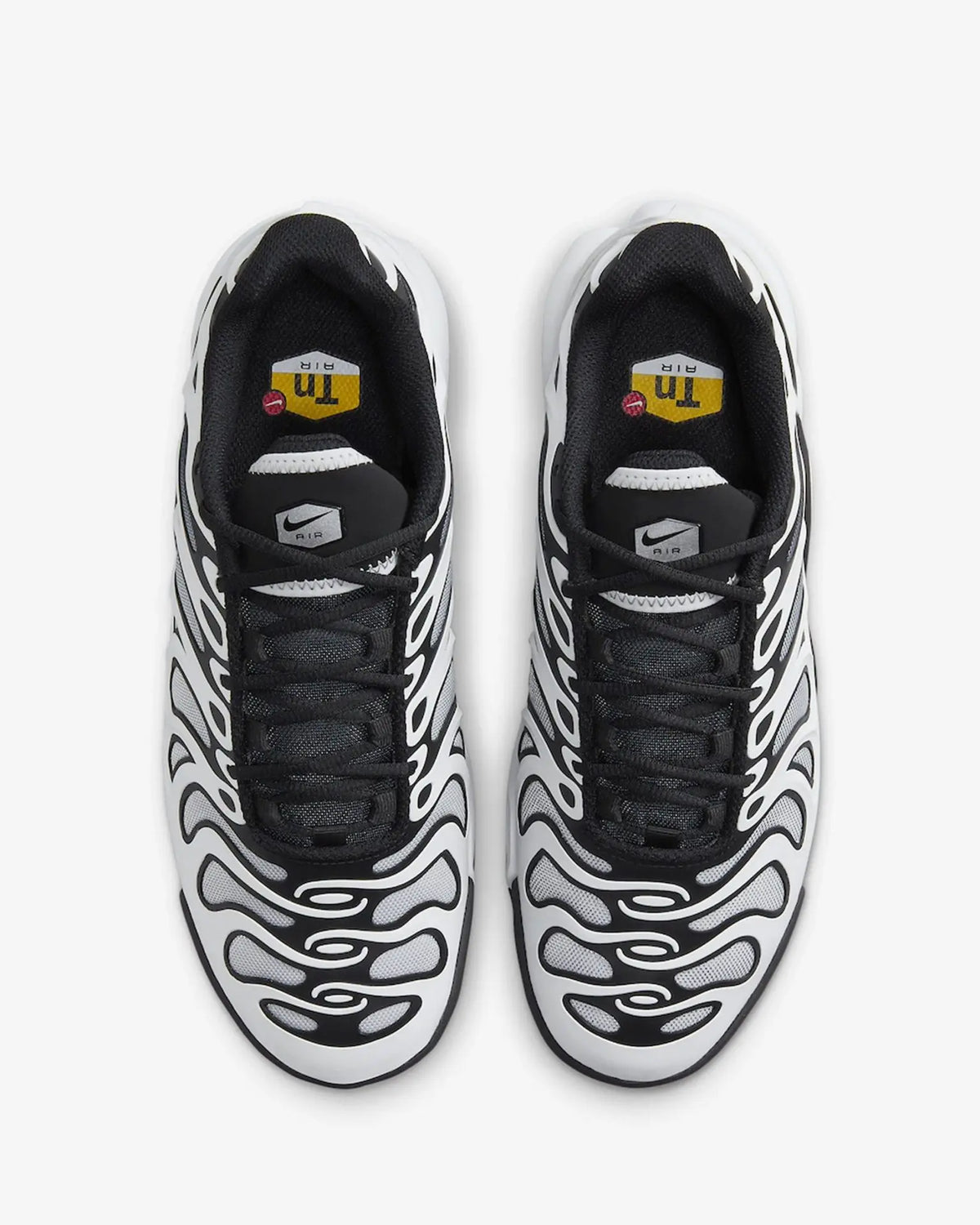 NIKE AIR MAX PLUS DRIFT WHITE BLACK