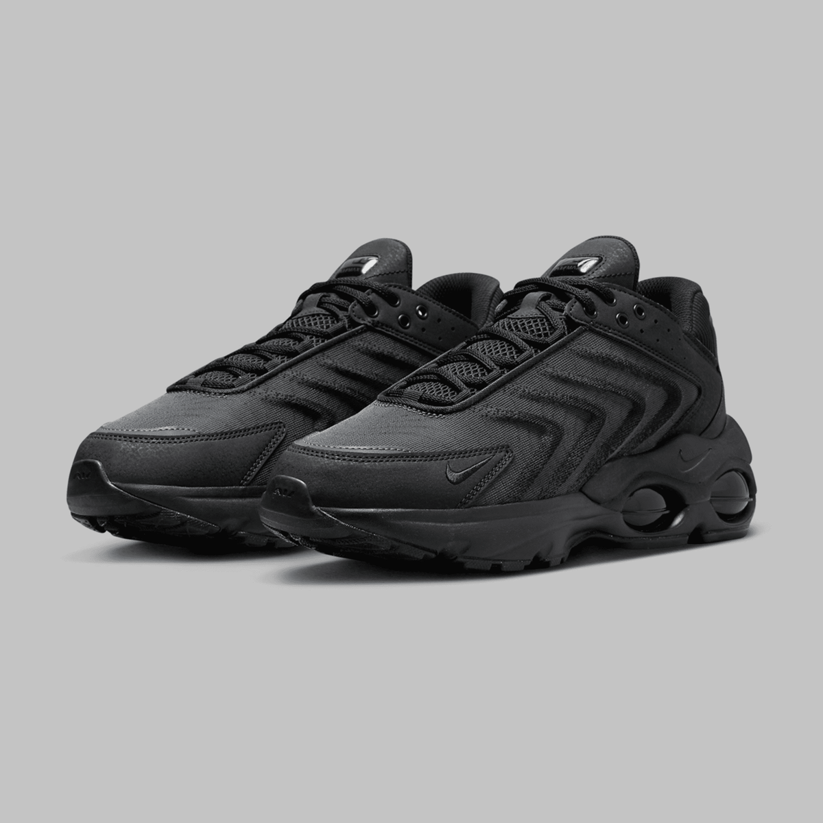 NIKE AIR MAX TW TRIPLE BLACK