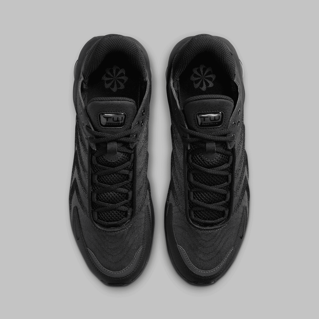 NIKE AIR MAX TW TRIPLE BLACK