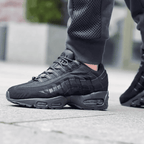 NIKE AIR MAX 95 ESSENTIAL TRAINER
