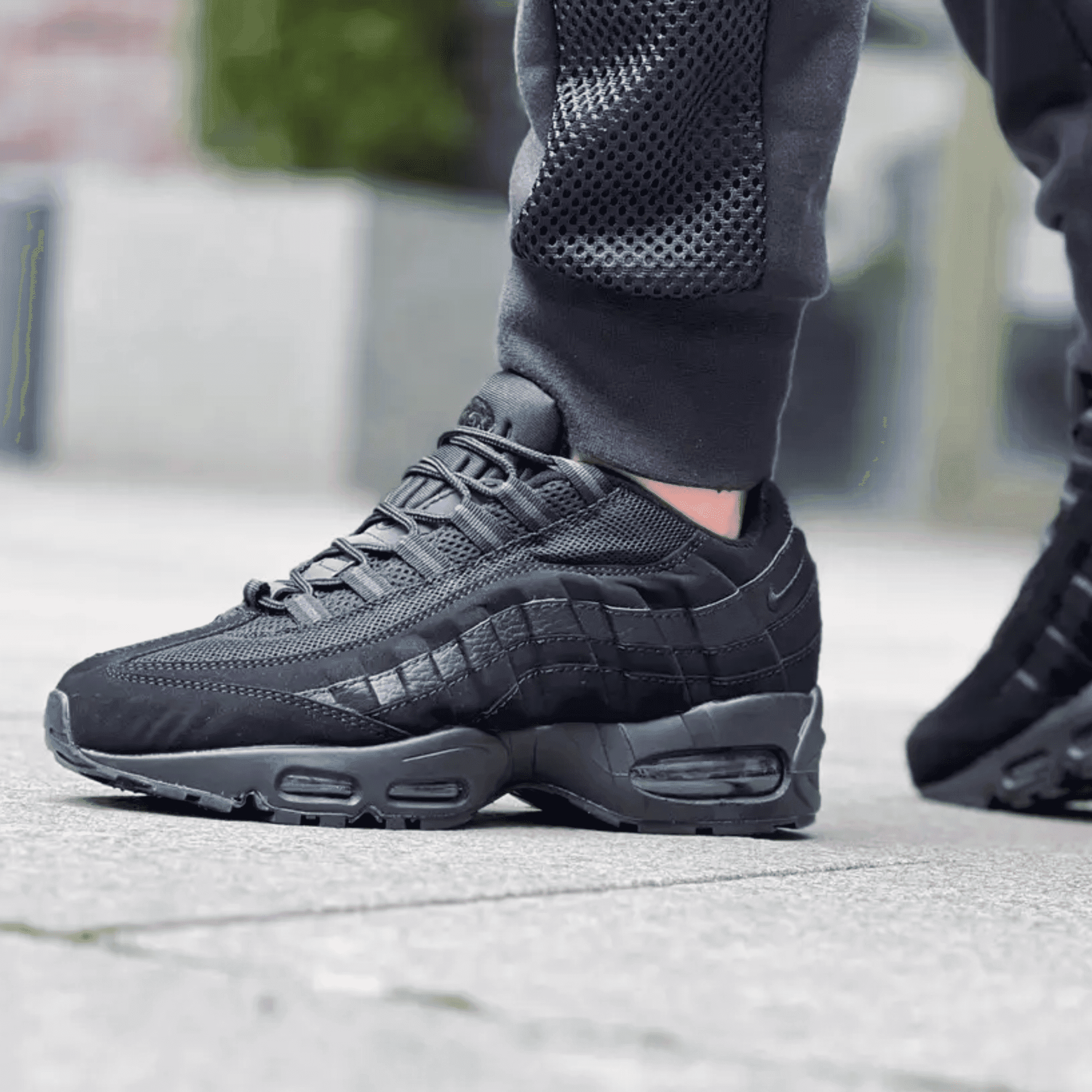 NIKE AIR MAX 95 ESSENTIAL TRAINER