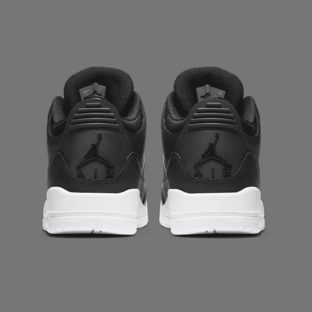 AIR JORDAN RETRO 3 CYBER MONDAY
